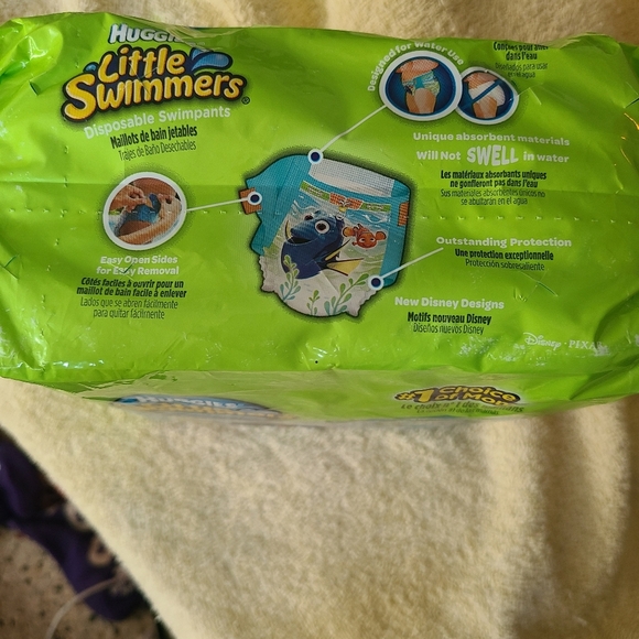 Huggies Little Swimmers Finding Dory S P 16-26 lbs NWOT 20 Count - Picture 9 of 9